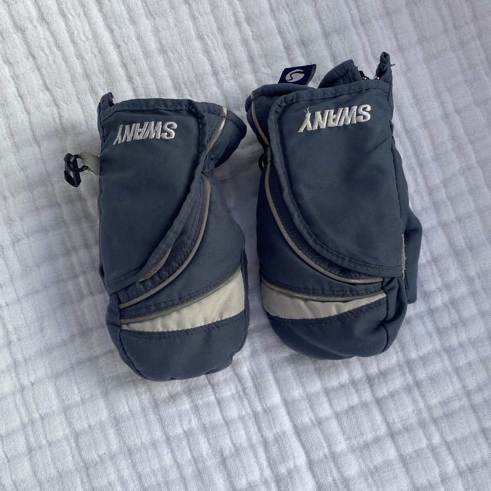 Swany Gray Mittens Toddler M (3-4)